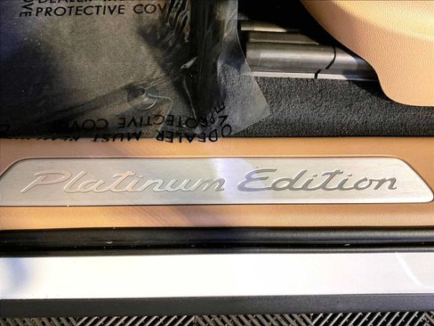 Certified 2023 Porsche Cayenne Coupe AWD/4WD image 19