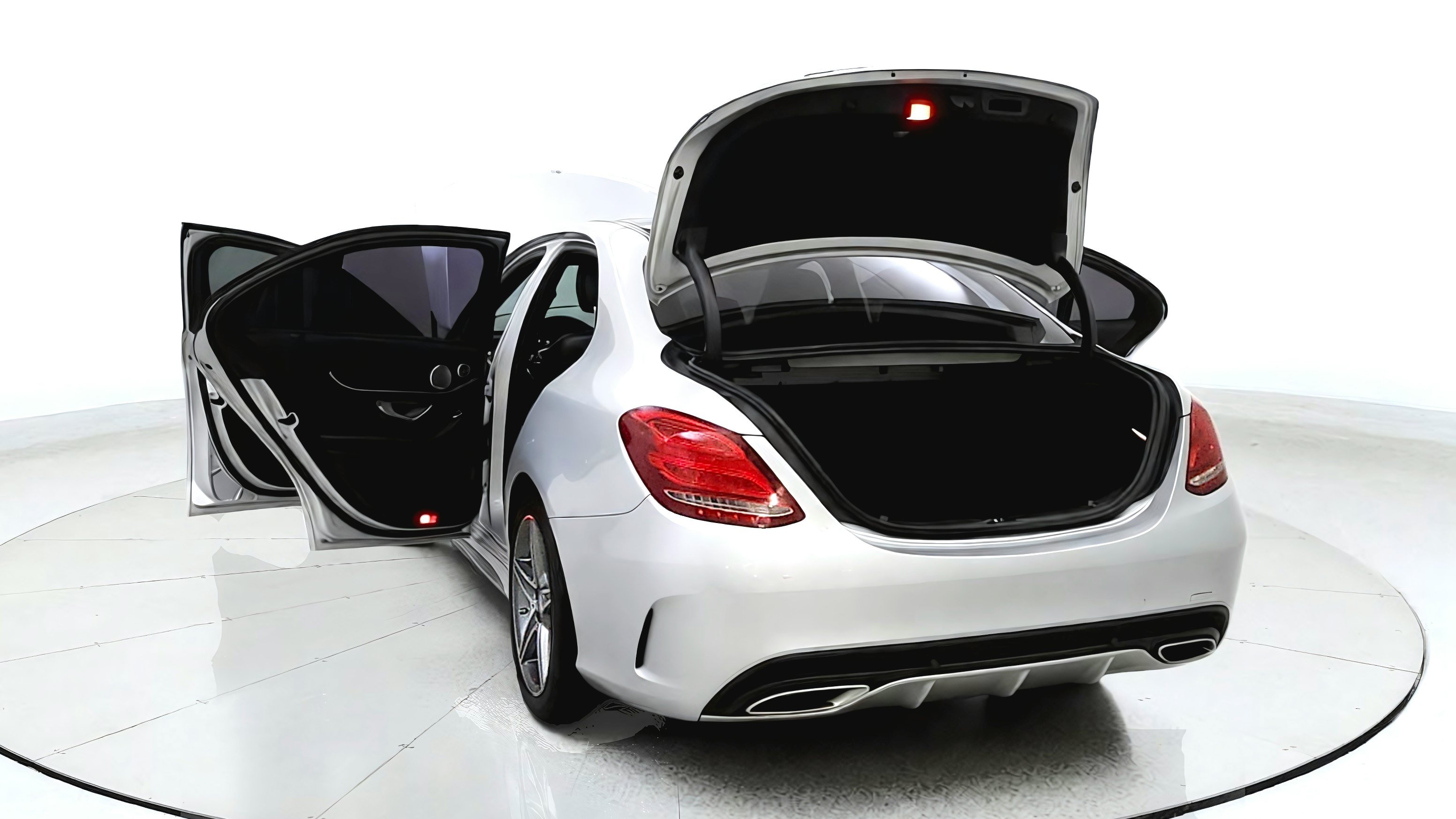 Used 2015 Mercedes-Benz C 300 Sedan image 13