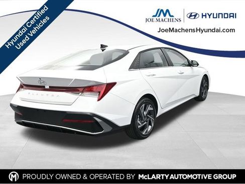 Used 2025 Hyundai Elantra SEL FWD image 9