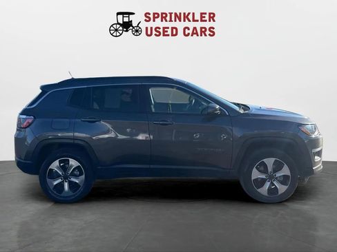 Used 2021 Jeep Compass Latitude image 3