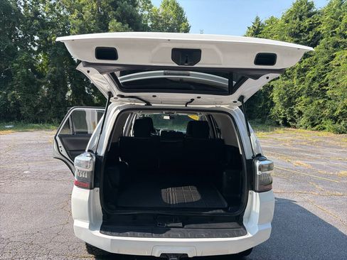 Used 2019 Toyota 4Runner SR5 RWD image 29