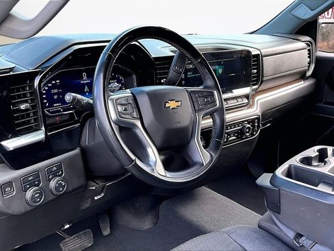 Used 2023 Chevrolet Silverado 1500 LT image 17