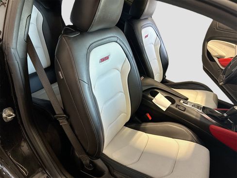 Used 2022 Chevrolet Camaro SS image 28