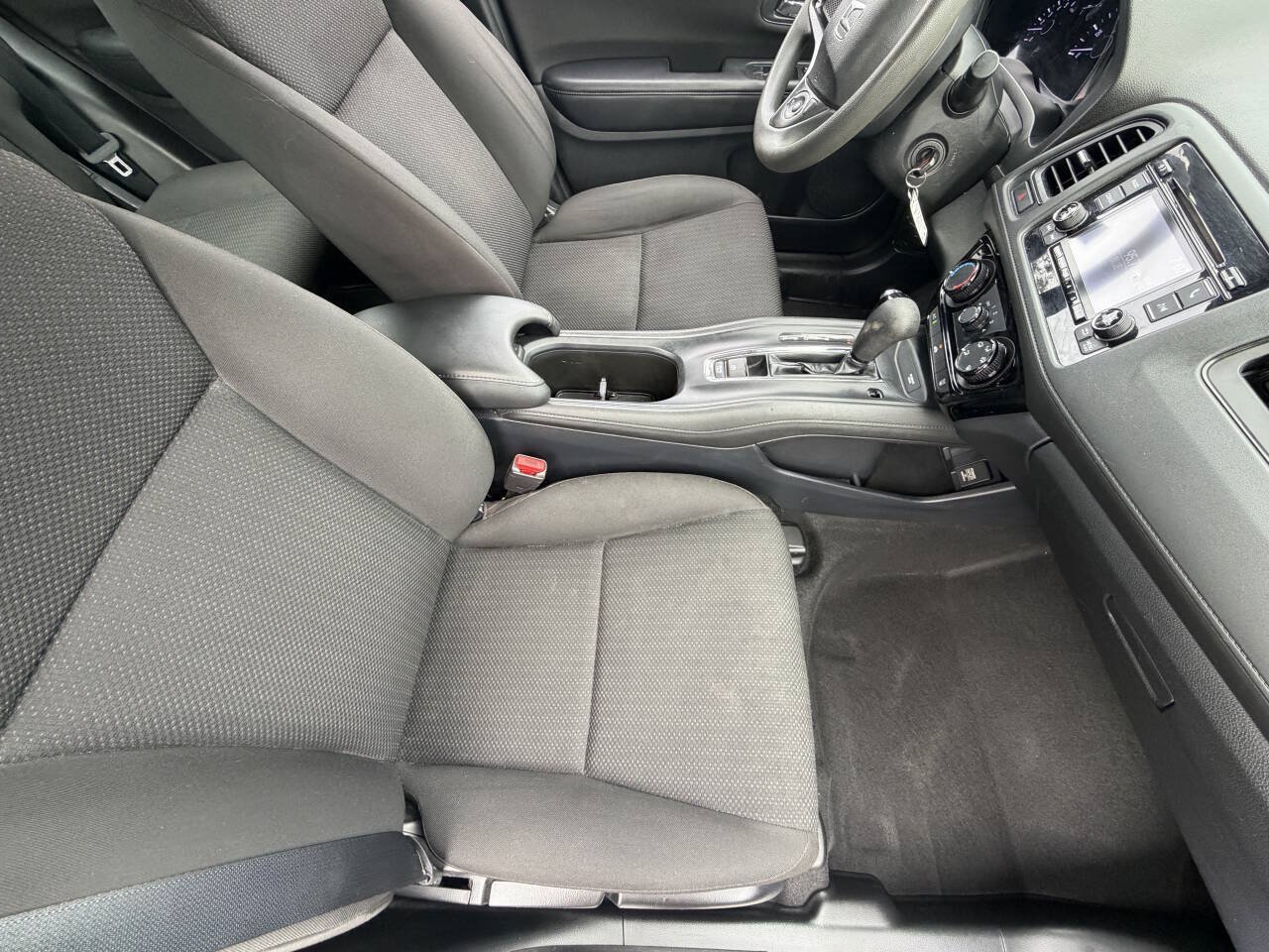 Used 2018 Honda HR-V LX image 13