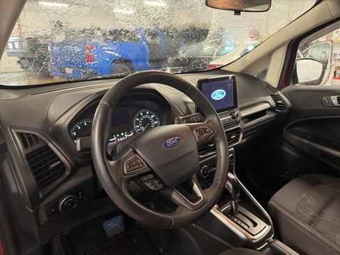 Used 2020 Ford EcoSport SE w/ SE Convenience Package image 9
