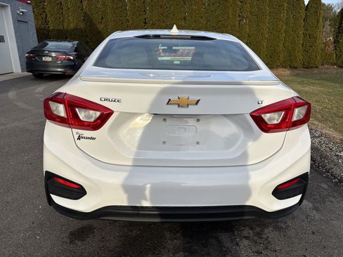 Used 2017 Chevrolet Cruze LT w/ RS Package image 4