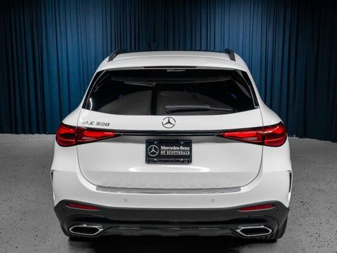 New 2026 Mercedes-Benz GLC 300 image 8