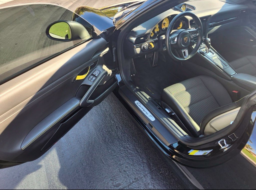 Used 2019 Porsche 911 Carrera T w/ Carrera T Interior Package RWD image 10