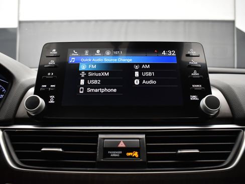 Used 2018 Honda Accord EX image 30