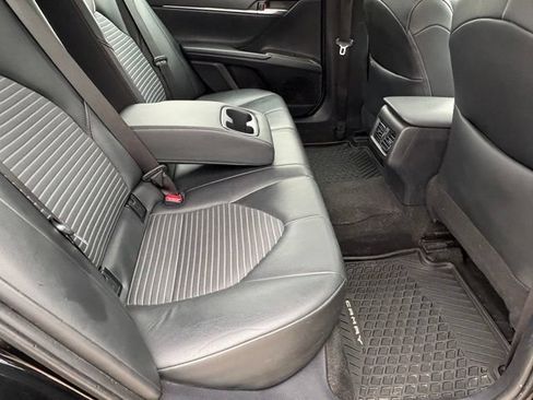 Used 2024 Toyota Camry SE AWD/4WD image 17