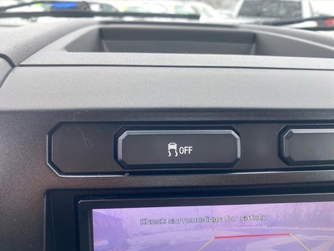 Used 2019 Ford F250 XLT w/ Snow Plow Prep Package image 9