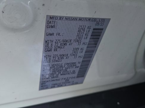 Used 2016 Nissan Rogue SL w/ SL Premium Package image 16