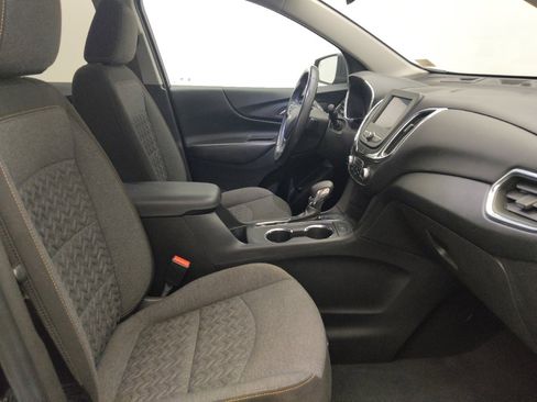 Used 2022 Chevrolet Equinox LT w/ Driver Convenience Package FWD image 21