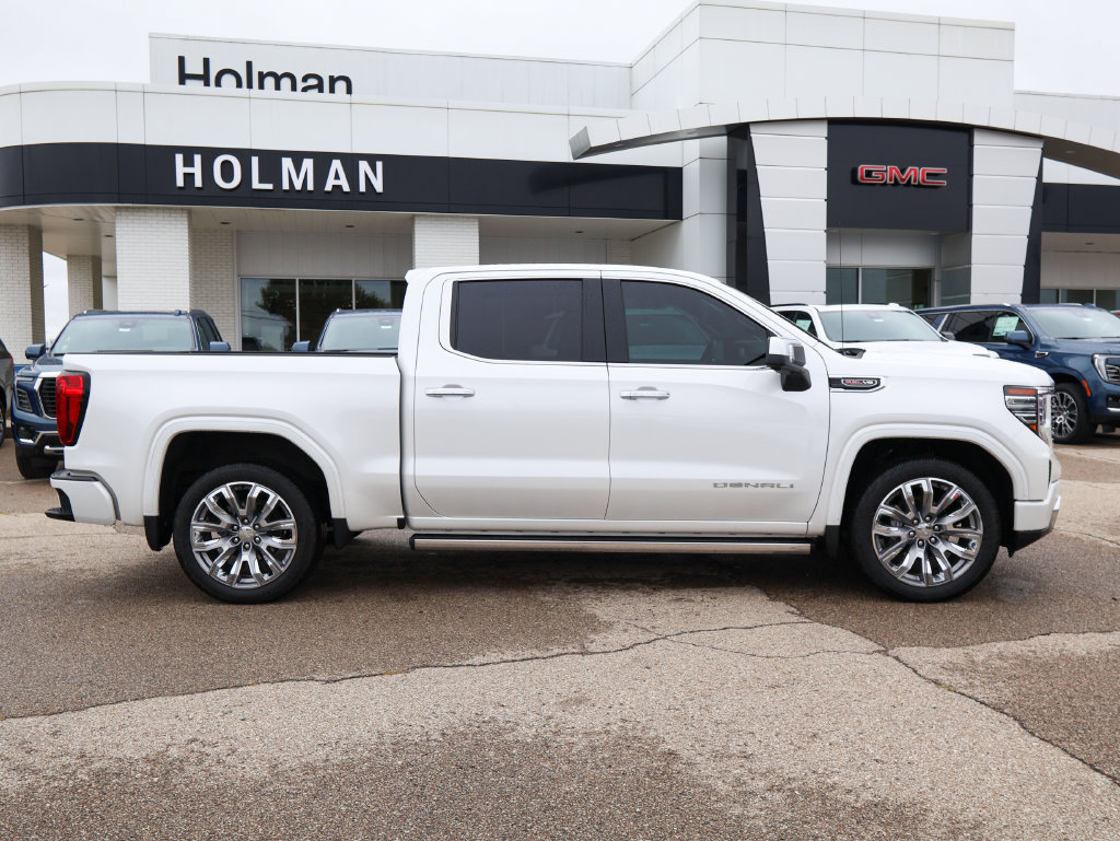 Used 2025 GMC Sierra 1500 Denali AWD/4WD image 2