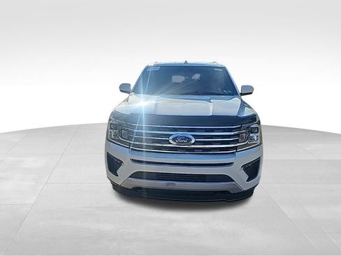 Certified 2020 Ford Expedition XLT image 2