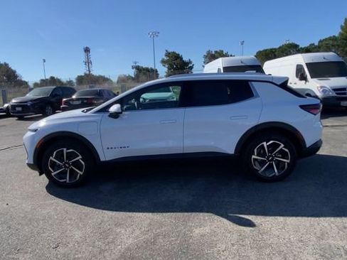 New 2026 Chevrolet Equinox EV LT FWD image 5