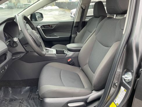 Used 2025 Toyota RAV4 LE image 25