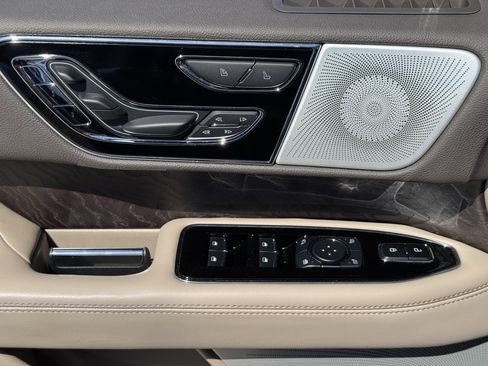 Certified 2023 Lincoln Navigator Reserve image 33