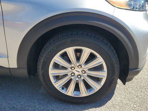 Used 2020 Ford Explorer Limited image 8