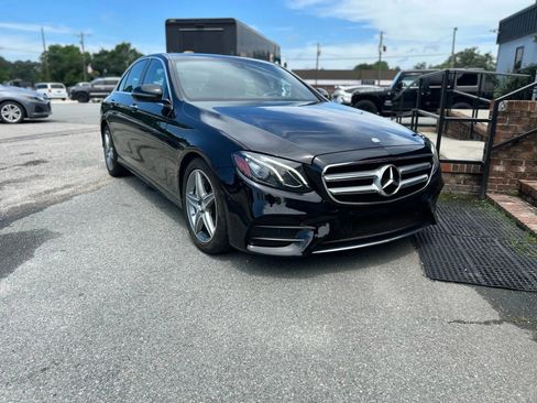 Used 2017 Mercedes-Benz E 300 image 5