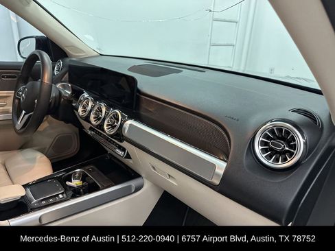 Certified 2022 Mercedes-Benz GLB 250 image 28