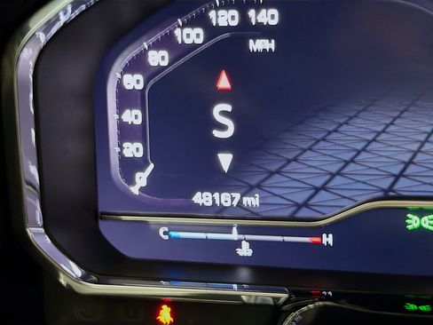 Used 2024 GMC Sierra 1500 Elevation w/ LPO, Elevation Black Package image 8