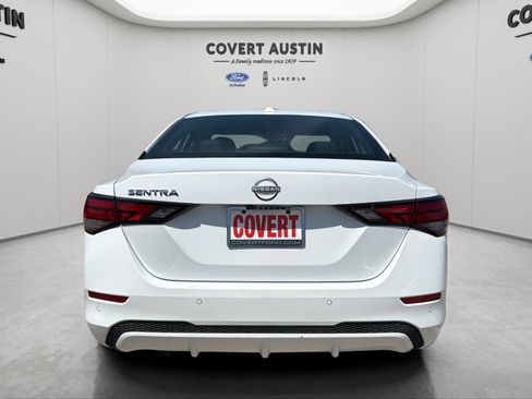 Used 2025 Nissan Sentra SV FWD image 4