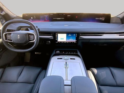 New 2026 Lincoln Navigator Reserve w/ Jet Appearance Package AWD/4WD image 5