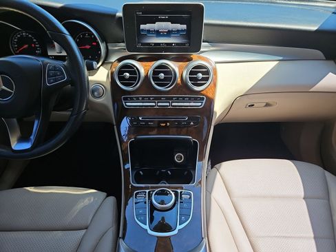 Used 2018 Mercedes-Benz GLC 300 image 11