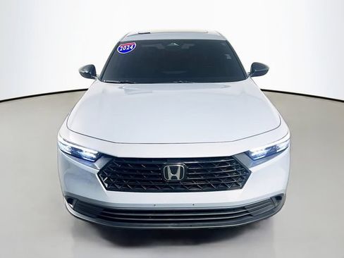 Used 2024 Honda Accord Sport image 3