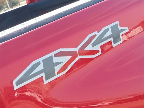 Used 2021 Chevrolet Silverado 2500 LT w/ Convenience Package image 10