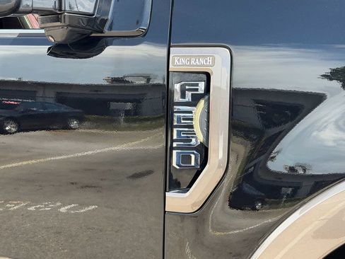 Used 2019 Ford F250 King Ranch w/ King Ranch Ultimate Package AWD/4WD image 11