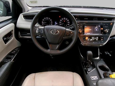 Used 2016 Toyota Avalon XLE FWD image 6