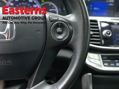 Used 2015 Honda Accord EX-L image 16