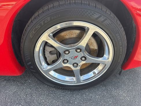 Used 2004 Chevrolet Corvette Coupe w/ Preferred Equipment Group image 12