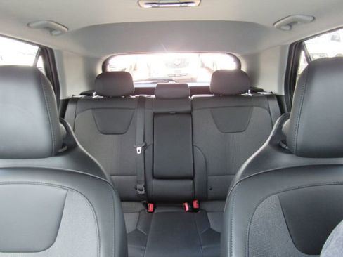 Used 2023 Kia Niro EX Touring image 36