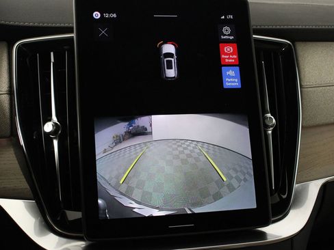 Certified 2026 Volvo XC90 B6 Core image 13