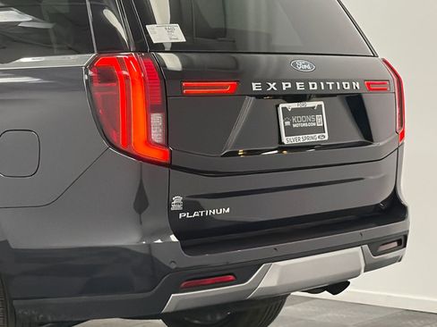 New 2026 Ford Expedition Platinum w/ Platinum Ultimate Package image 6