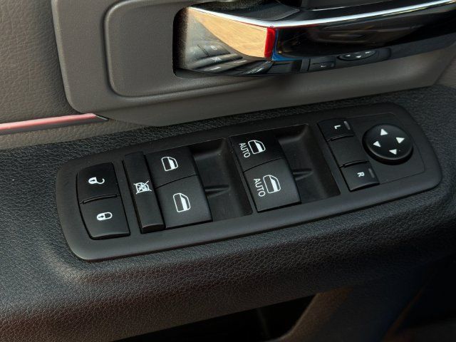Used 2024 RAM 1500 Classic SLT AWD/4WD image 13