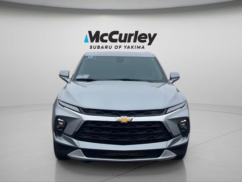 Used 2025 Chevrolet Blazer LT AWD/4WD image 8