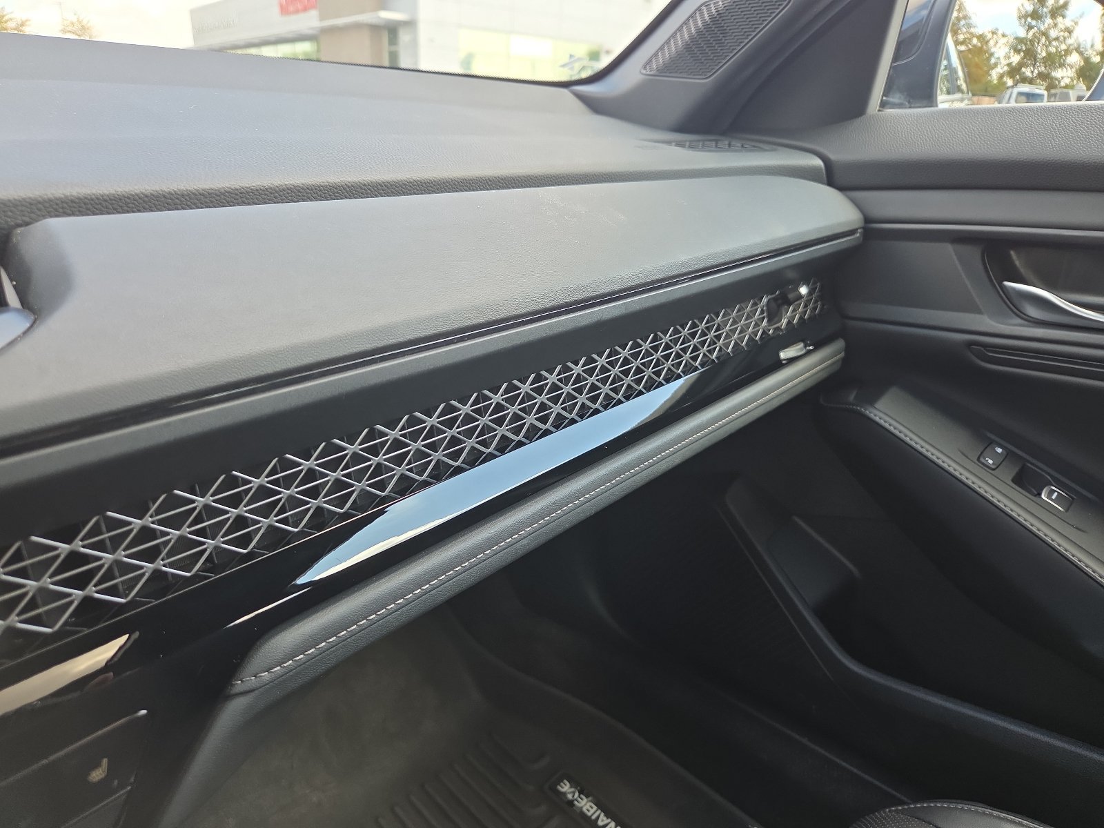Used 2024 Honda Accord Sport image 21