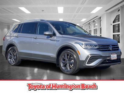 Used 2023 Volkswagen Tiguan SE w/ Panoramic Sunroof Package