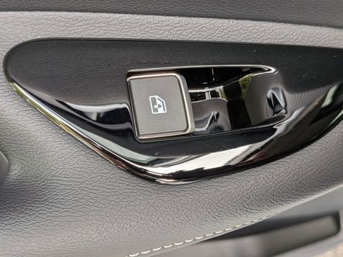 Used 2025 Nissan Murano SL AWD/4WD image 30