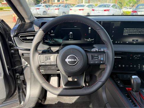 New 2026 Nissan Kicks SR FWD image 8