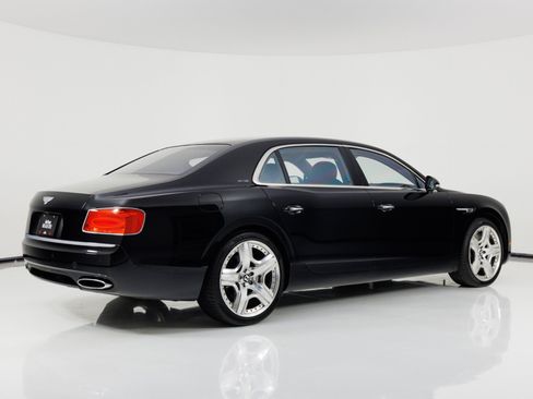 Used 2014 Bentley Flying Spur W12 AWD/4WD image 2