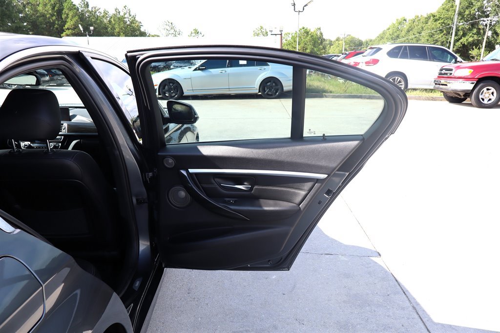 Used 2016 BMW 340i Sedan RWD image 38