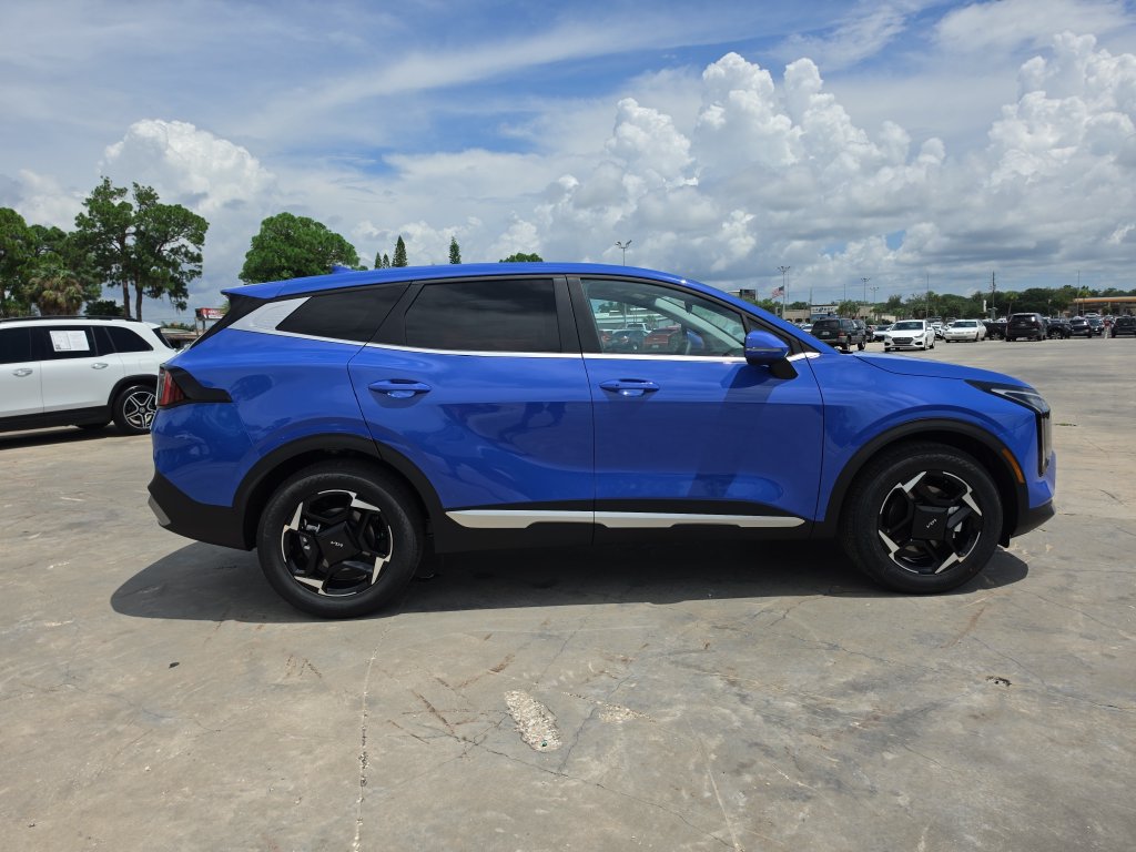 New 2027 Kia Sportage EX FWD image 9