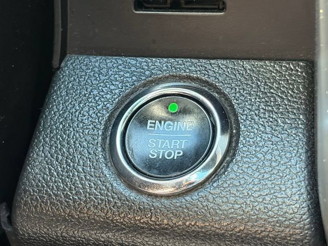 Used 2015 Ford F150 Platinum w/ Technology Package RWD image 26