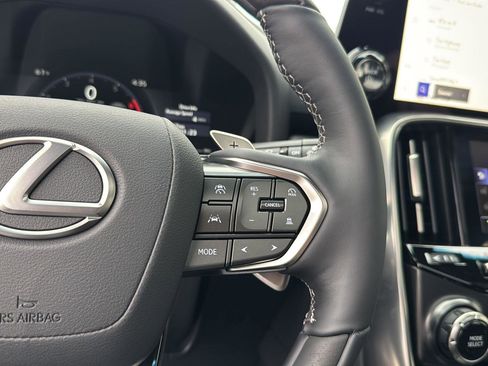 New 2026 Lexus LX 700h Luxury image 19