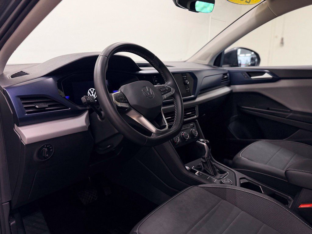 Used 2022 Volkswagen Taos SE AWD/4WD image 11
